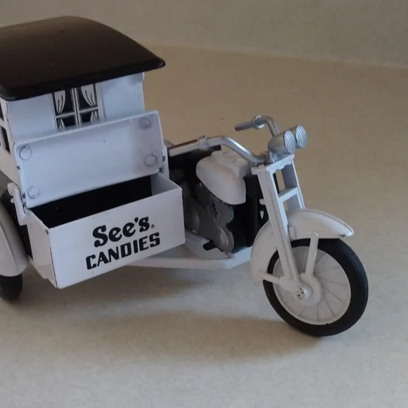 See's Candies Die Cast Metal Black and White Motorcycle Side Car Delivery Wagon - Picture 2 of 8